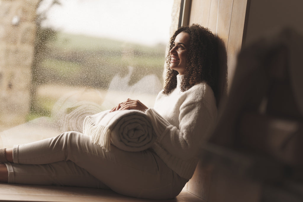 How to Stay Cosy Without Switching on the Heating